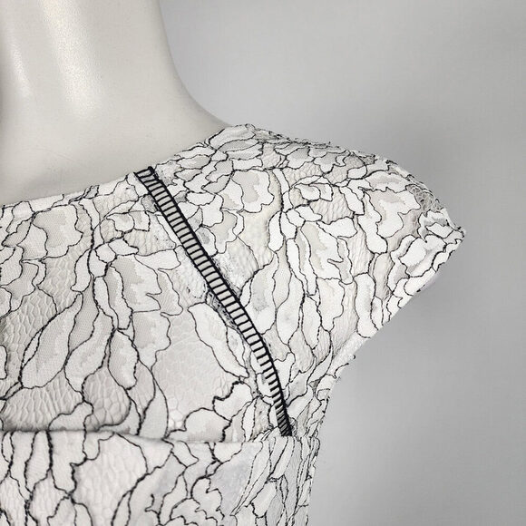 DB Studio David's Bridal White Floral Lace Sheath Dress Size 10 - Picture 3 of 15